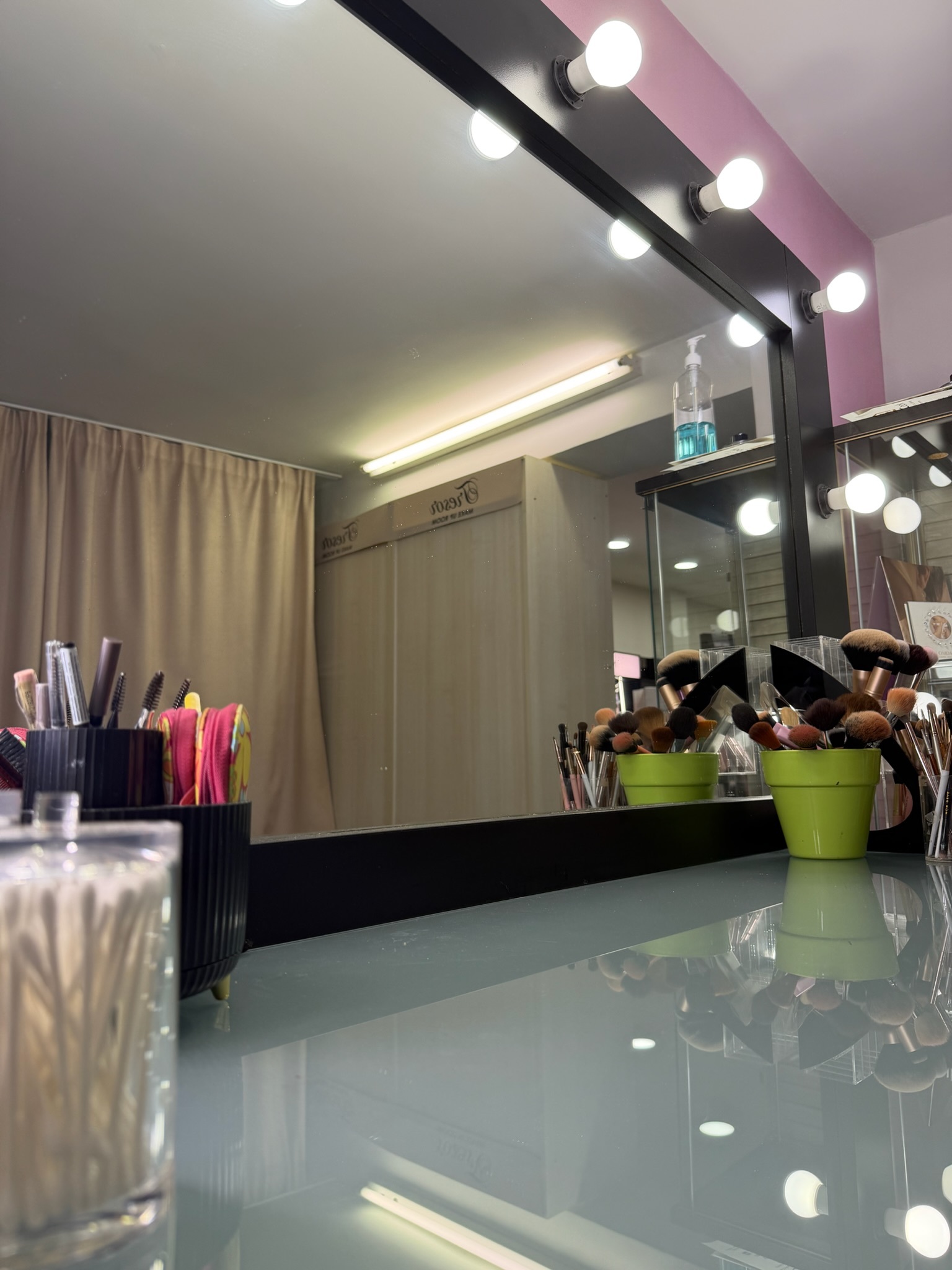 Makeup Station